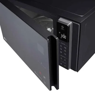 مایکروویو 1350 وات 42 لیتر ال جی مدل MH8295 دارای 5 برنامه پخت
